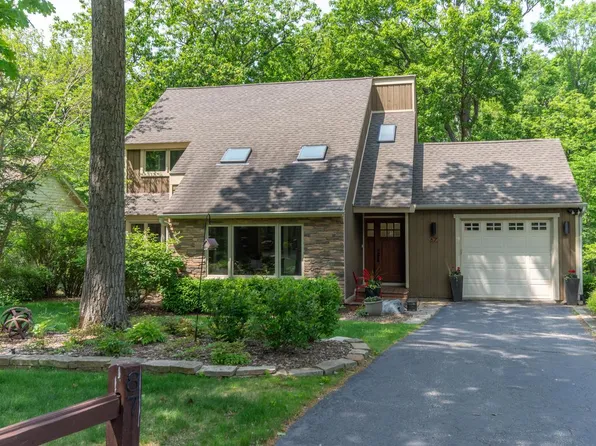 87 Medinah LANE, Fontana, WI 53125