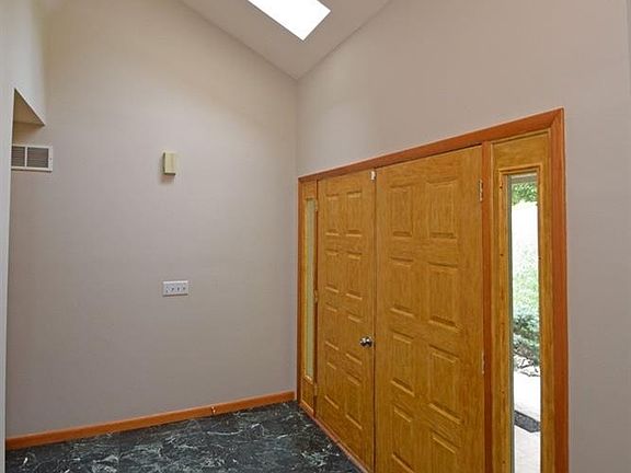 3rd image of 2754 Lawyers Pointe Dr