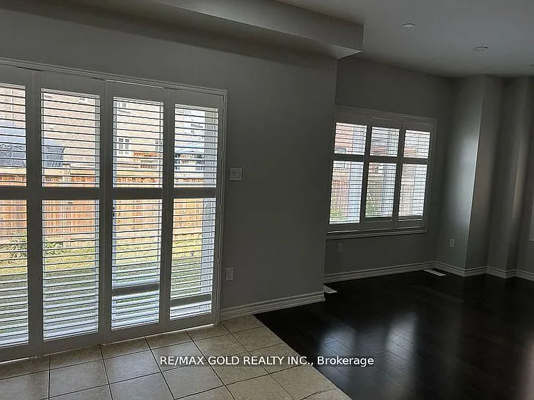 292 Remembrance Rd — Photo 12