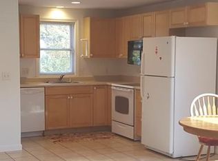 9 Long Point Rd, Lakeville, MA 02347