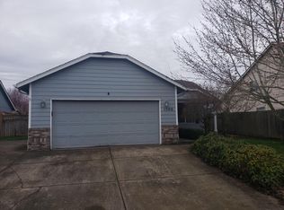 1300 Mount View Ln, Molalla, OR 97038
