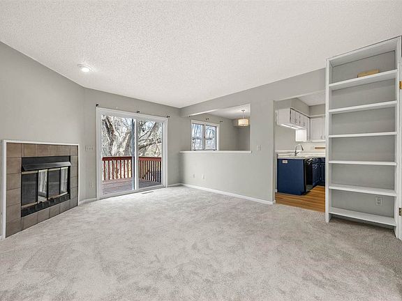 4th image of 2326 Plaen View Dr