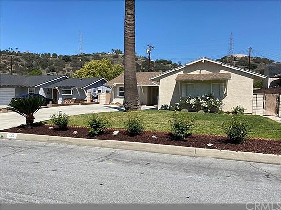 3rd image of 1149 Bradford Dr