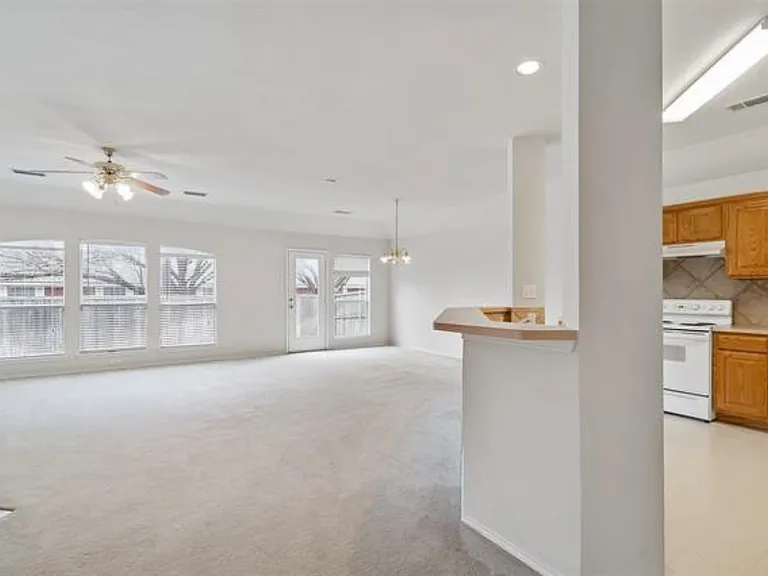 913 Soccer Dr — Photo 13