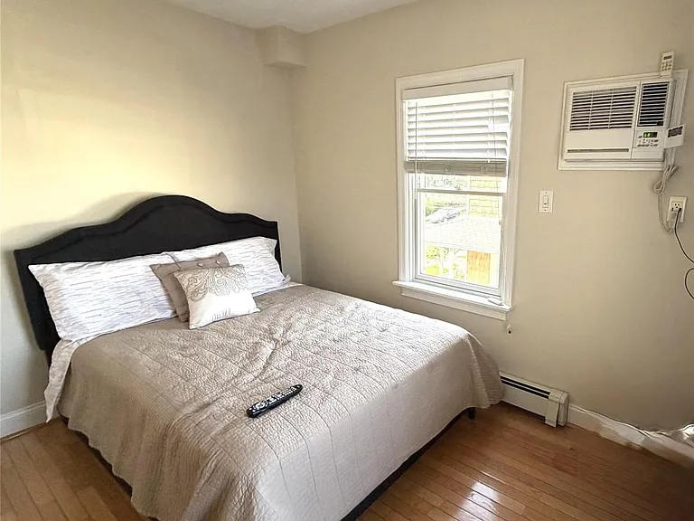 411 Elm St — Photo 12