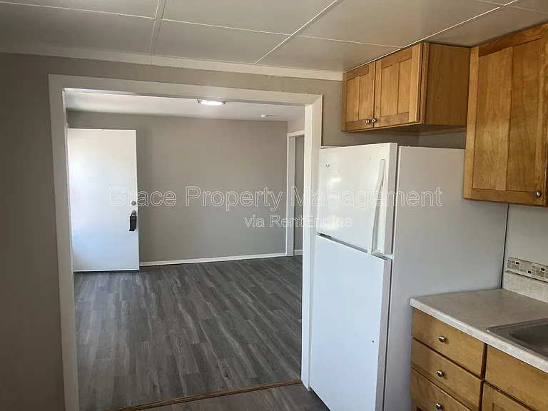 3944 Turnpike Dr #5 — Photo 10
