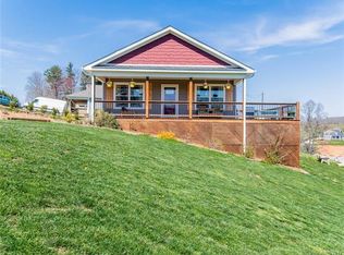 111 Ridgeview Rd, Alexander, NC 28701