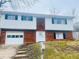 1356 Overhill Rd, Fairmont, WV 26554