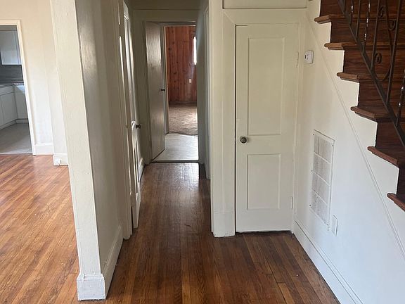 4th image of 918 Kenton Ave