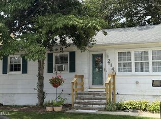 214 Crane Rd, Brick, NJ 08723