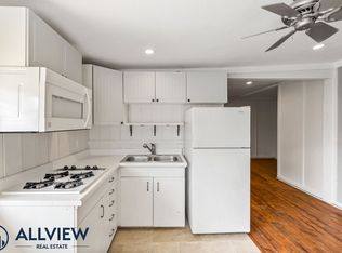 233 22nd St #1/2, Costa Mesa, CA 92627