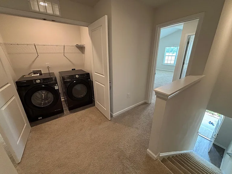 371 David Hill Dr — Photo 23