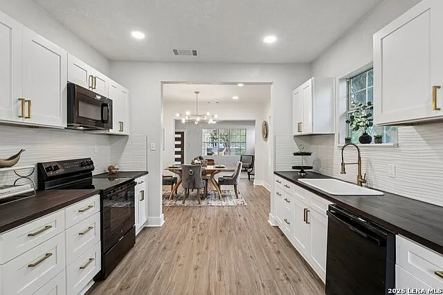 1119 W Huisache Ave — Photo 15