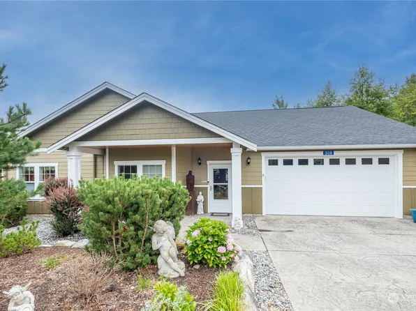 308 Barry Loop, Mount Vernon, WA 98274