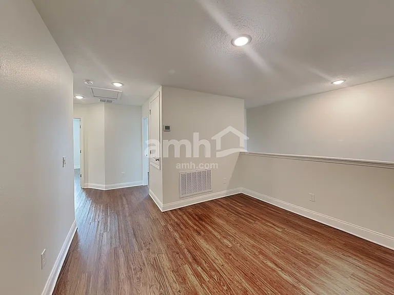 6086 Little Bluff Cir — Photo 13