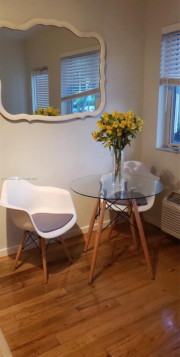 Studio, 407 sqft, $1,750 — Photo 2