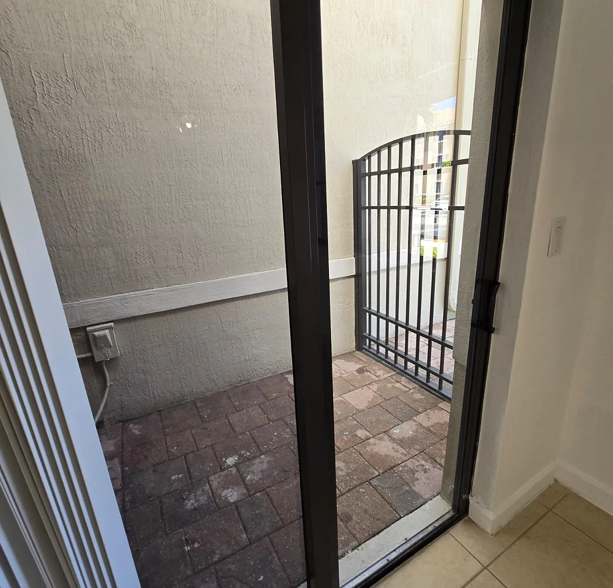 3 bed, 2.5 bath, 1515 sqft, $2,650 — Photo 3