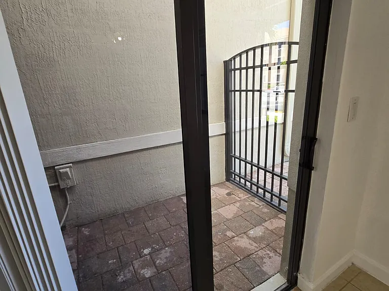 22401 SW 88th Pl #15 — Photo 3