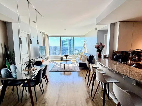 3338 Peachtree Rd NE, Atlanta, GA
