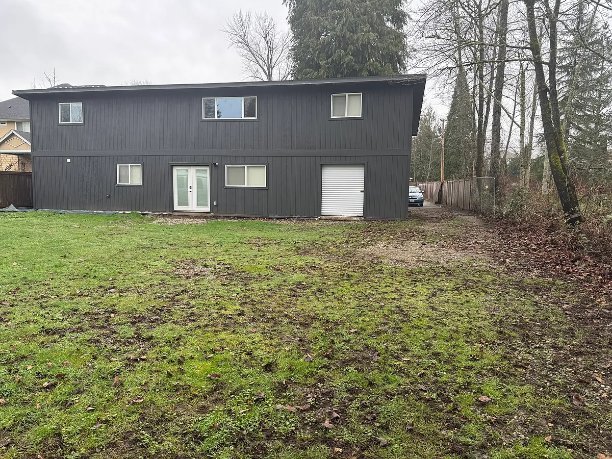 Building Photo - 17235 SE 140th St