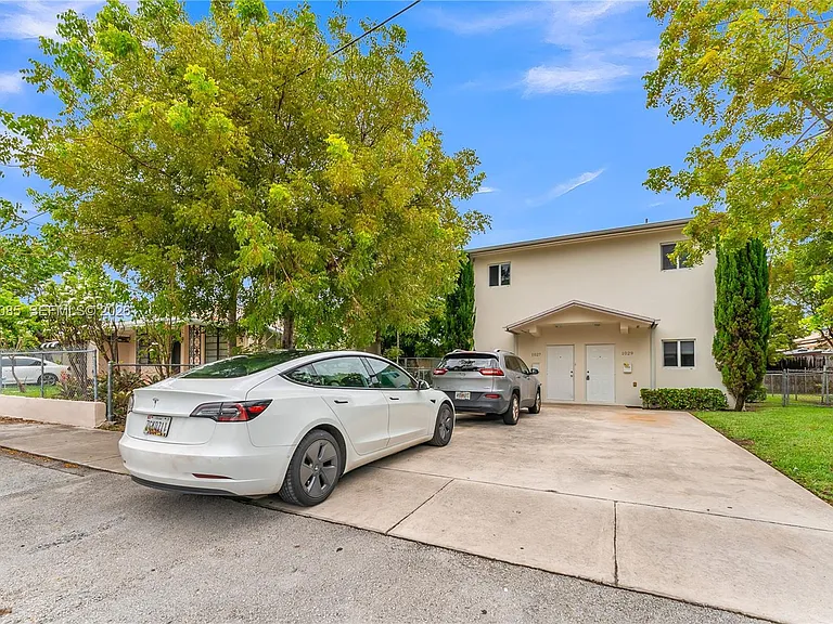1029 SW 11th Ave #0 — Photo 8