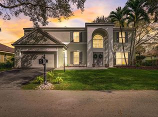 3777 Lancewood Dr, Coral Springs, FL 33065
