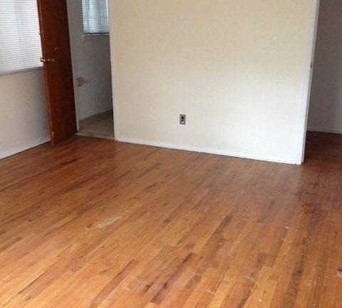 3rd image of 1568 Waters Edge Dr