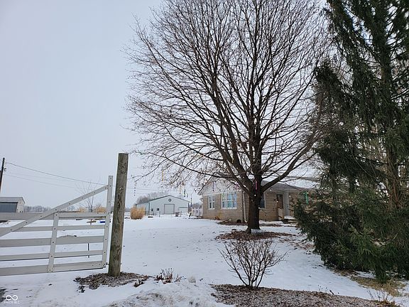 5th image of 1545 S Us Highway 421
