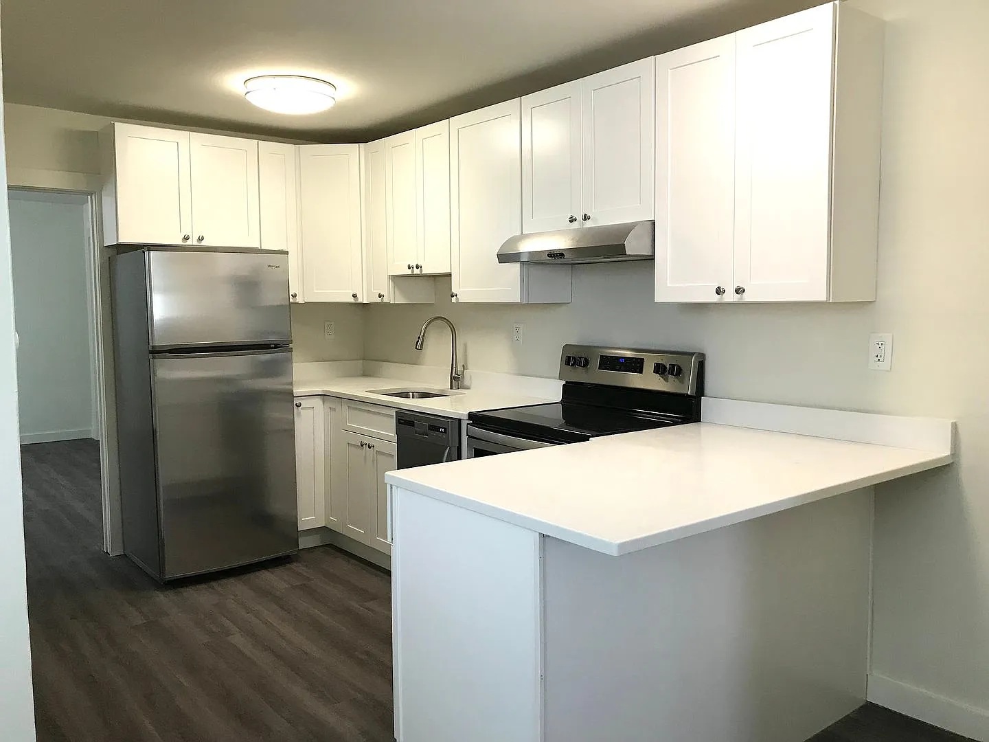 510 5th Ave — Photo 3