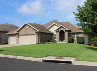 715 Cherry Ridge Blvd, Springfield, MO 65809