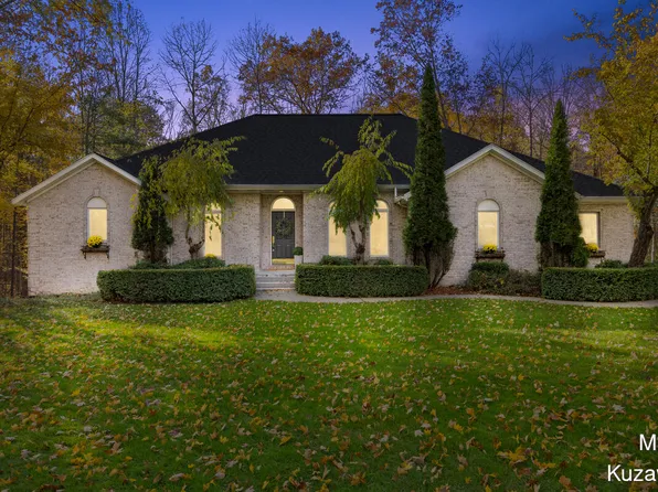 2417 Cranberry Creek Ct, Ravenna, MI 49451