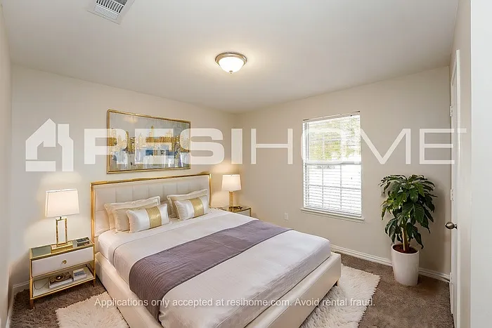 2968 Saint Bernard Dr — Photo 9
