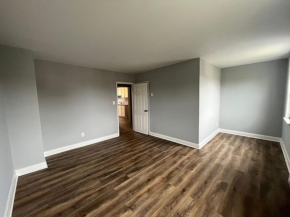 5th image of 2974 Yorkway Floor 2
