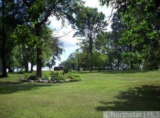 7498 47th St SW, Howard Lake, MN 55349