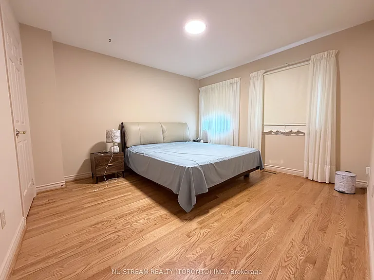 8 Roverdale Ct — Photo 13