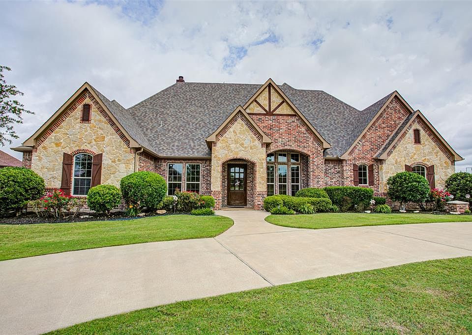 2nd image of 1243 Meredith Creek Ln