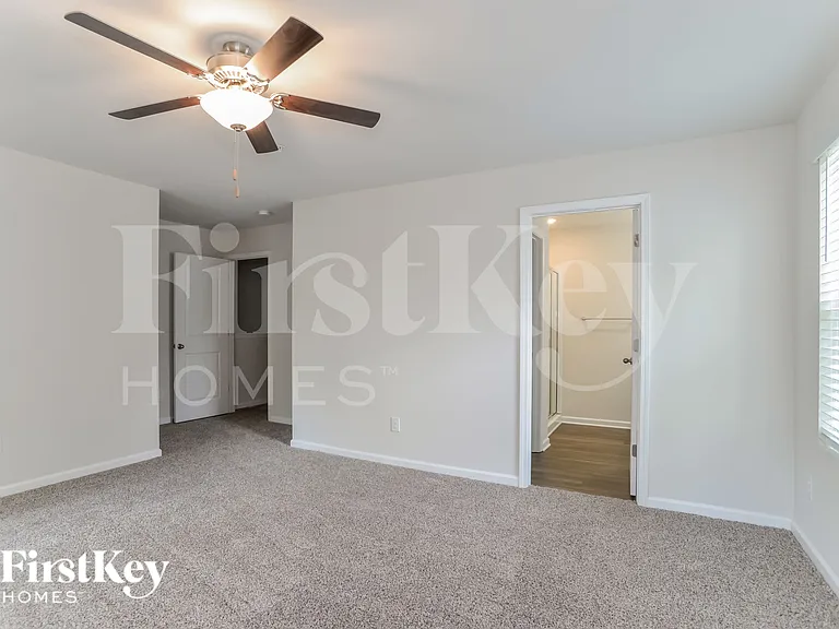 2058 Cypress Village Dr NW — Photo 9