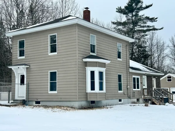 104 Main Road, Abbot, ME 04406