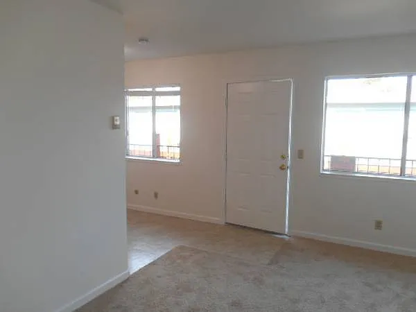 1841 Salem Avenue — Photo 6