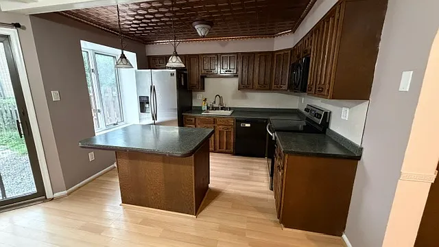 3 Colchester Pl — Photo 4