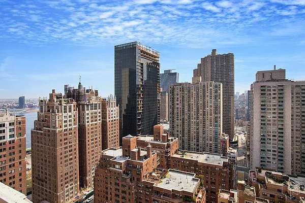 Sold by Halstead Real Estate | media 4