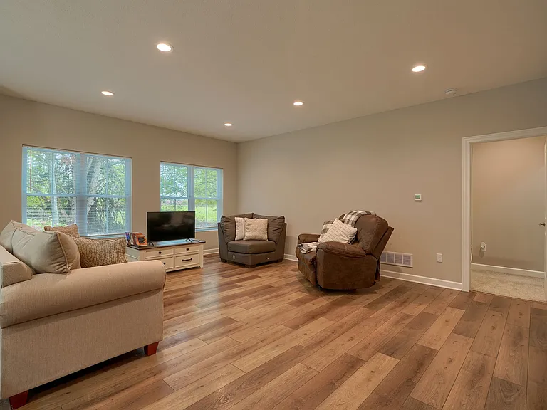 273 Hyatts Rd — Photo 6