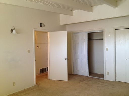 5th image of 4711 Marquette Ave NE