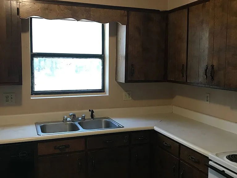 1235 Ponderosa Dr — Photo 7