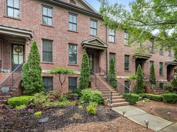 2038 Heathermere Way, Roswell, GA 30075