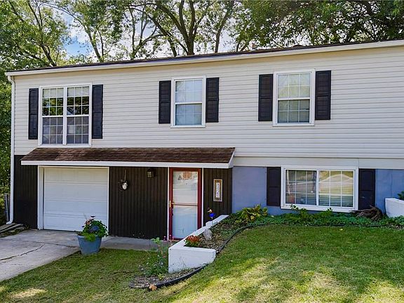 2nd image of 8421 Barnett Ave