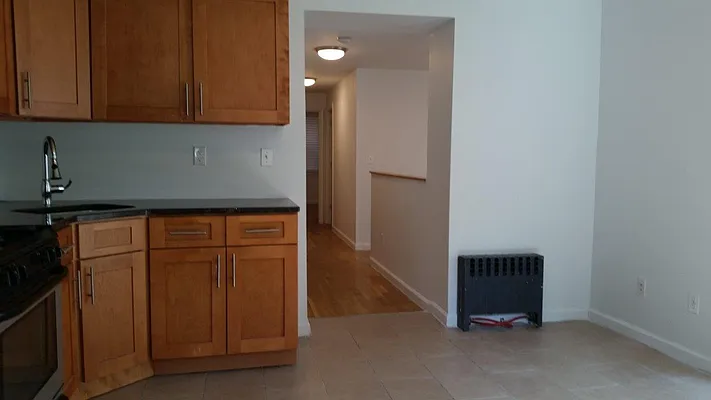 Rented by Brownstone Property Group | media 36