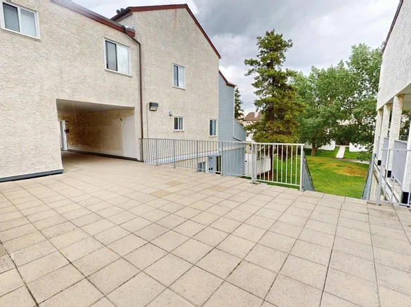 185 Lancaster Ter NW, Edmonton, AB T5X 5T1