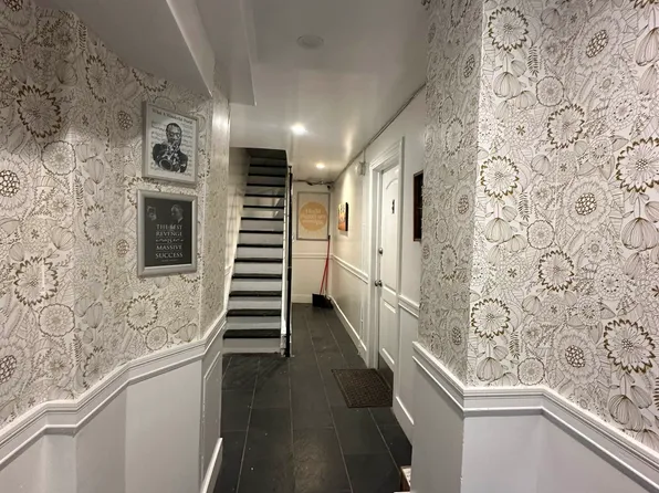 489 Monroe Street image 9 of 12