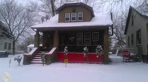 Grinnell Exterior.jpg